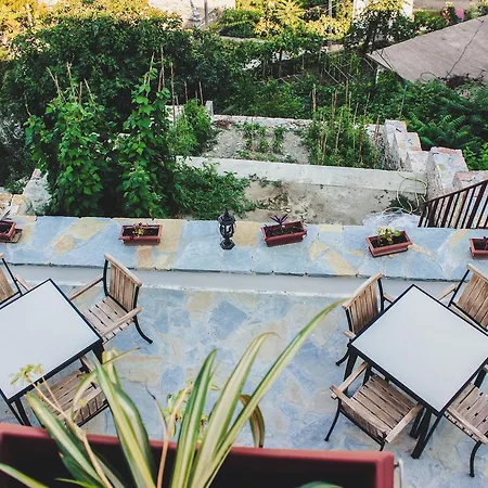 Friends' & Albergue *