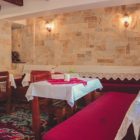 Friends' & Хостел