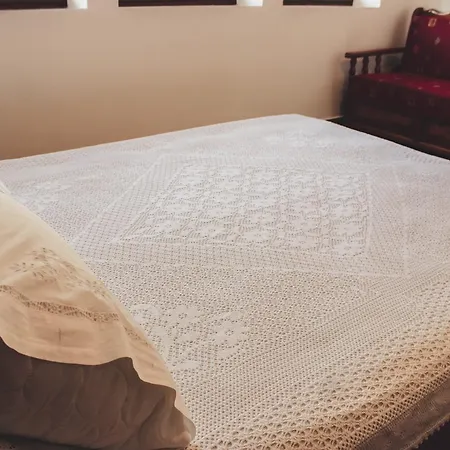 Friends' & אכסניה *