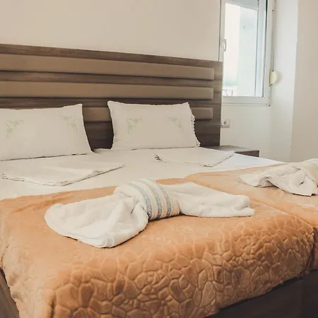 Хостел Friends' &