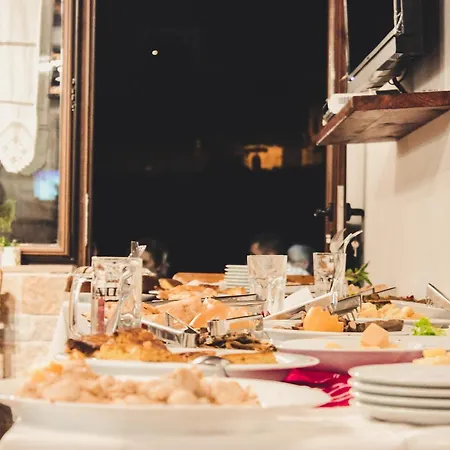 Хостел Friends' &