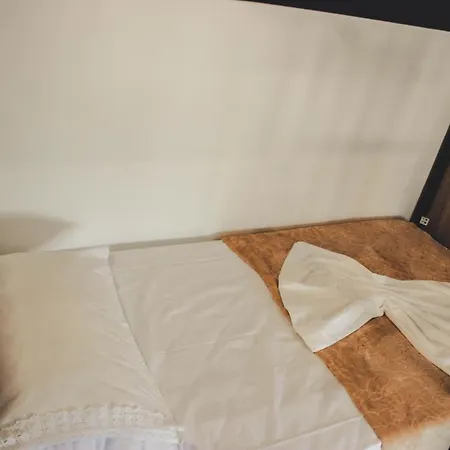 Хостел Friends' & Гирокастра