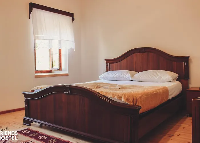 Friends' & Gjirokastër