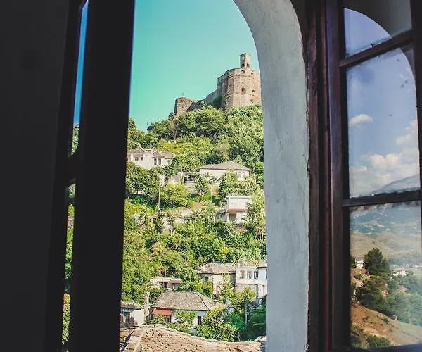 Hostel Friends' & Gjirokaster