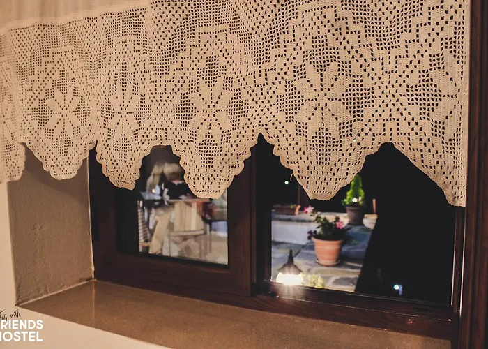 Friends' & Gjirokastër