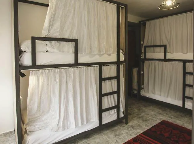 Hostel Friends' & Gjirokaster